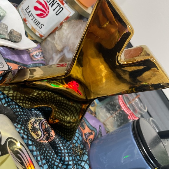 Gold “X” decor - Picture 2 of 3